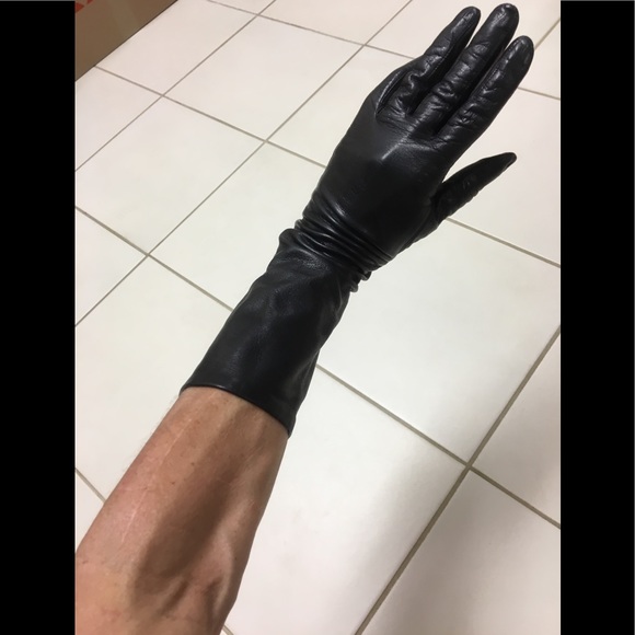 Gorgeous buttery soft vintage leather gloves - Picture 3 of 9